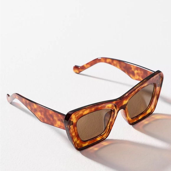 NEW! Anthropologie Eyeking Beveled Cateye Tortoise Shell Sunglasses - Picture 2 of 8